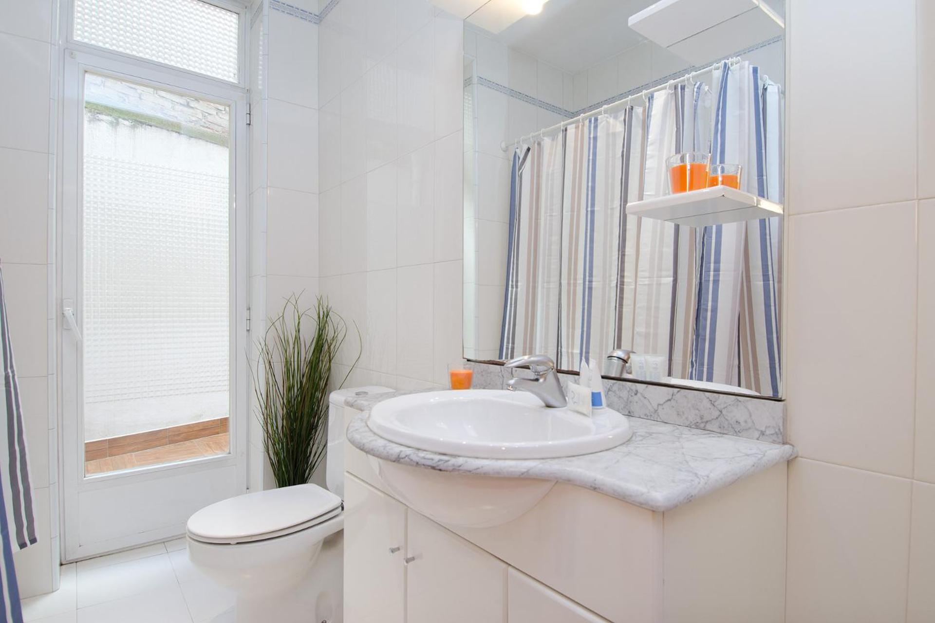 Apartamento Retiro VI En Madrid Bagian luar foto